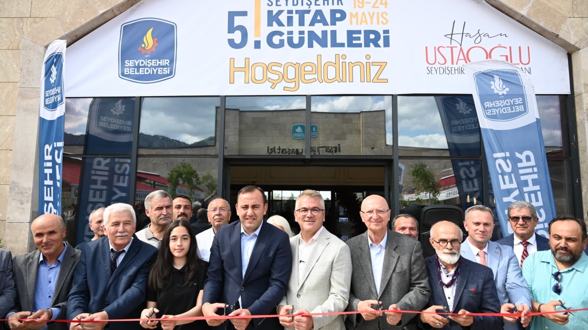 ÖĞRETMENLERİMİZ SEYDİŞEHİR 5.KİTAP GÜNLERİNDE